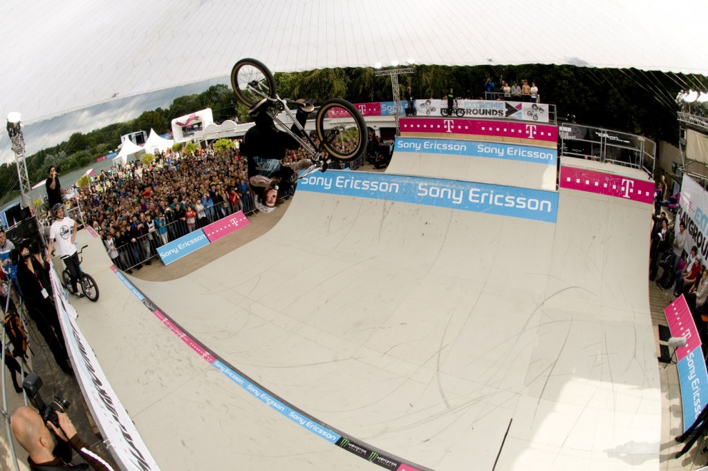 Telekom_Playgrounds_Hamburg_2011_Mark_Webb_by_Martin_Donat